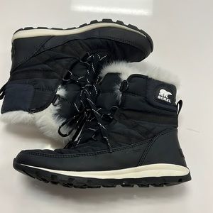Brand new never worn Sorel Whitney boot size 6.5